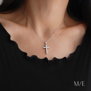 Meree – Gloria Pave Cross Necklace Sterling Silver Kalung Salib Wanita Anti Karat